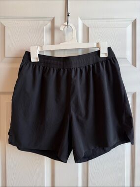 All in Motion | men’s active light brief lined run shorts 5” size medium
